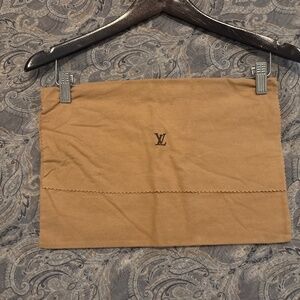 LV Dust bag